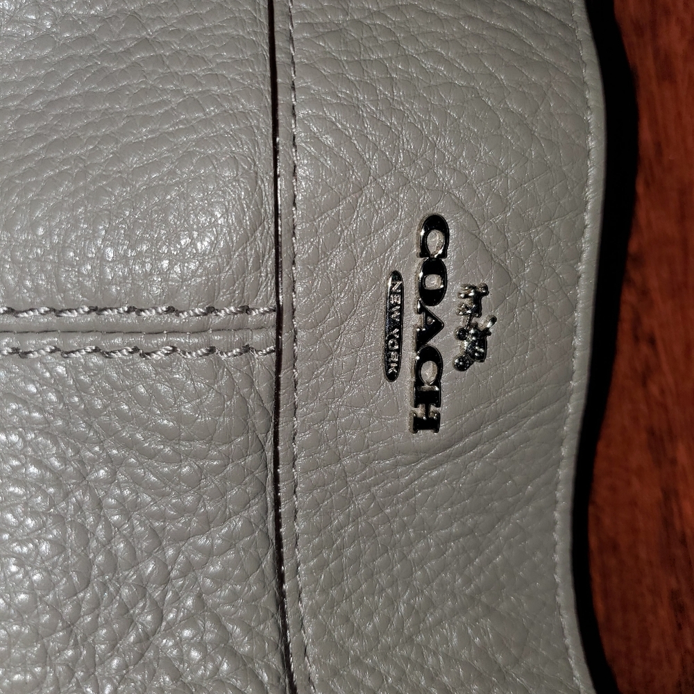 COACH Lexy shoulder bag in refined natural pebble leather - Picture 5 of 10
